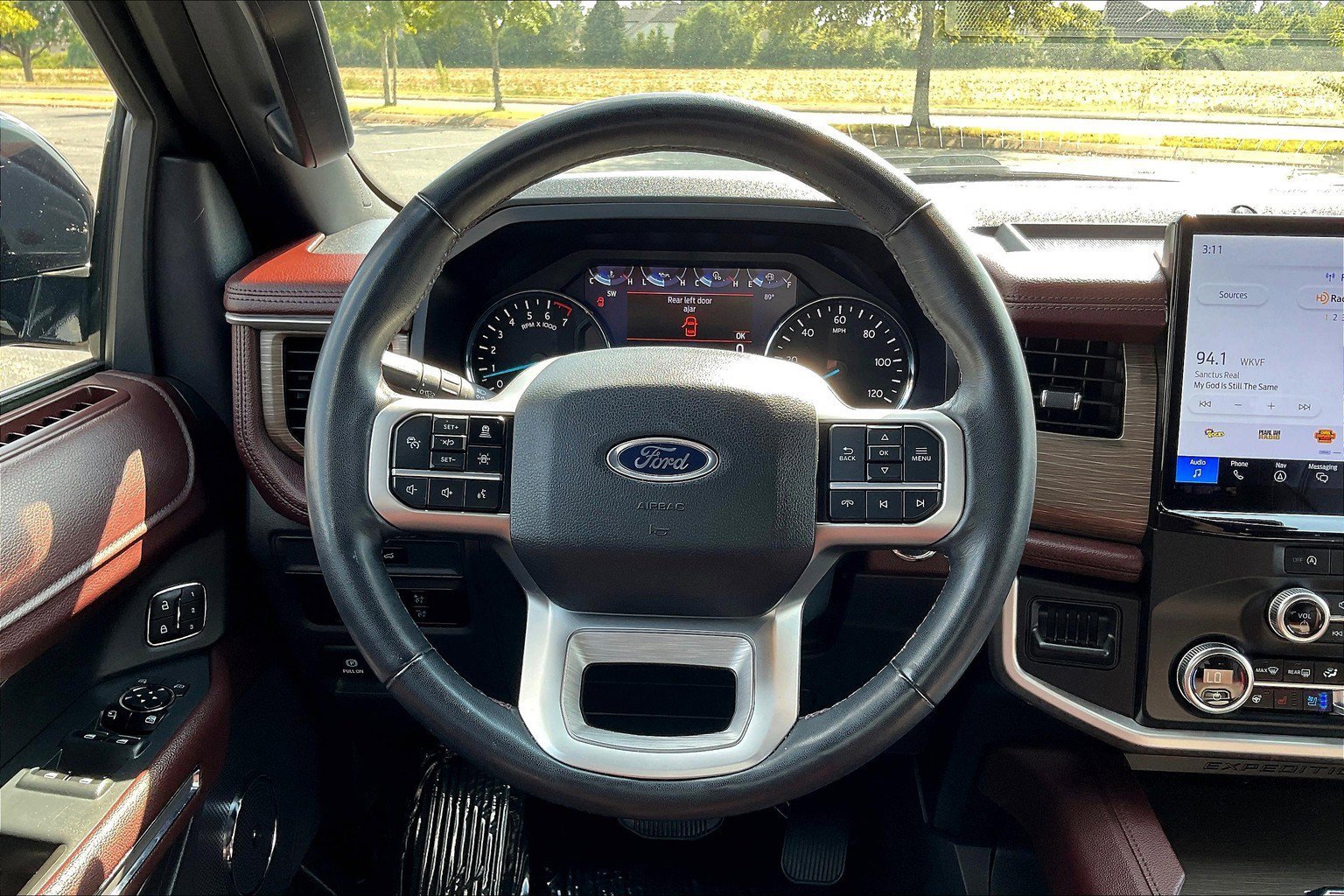 Used 2024 Ford Expedition Max Limited image 5
