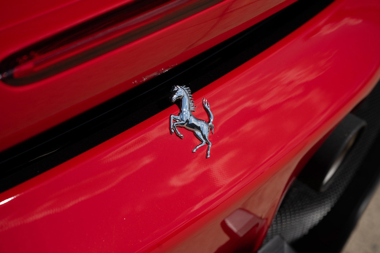 Used 2024 Ferrari SF90 Spider AWD/4WD image 24