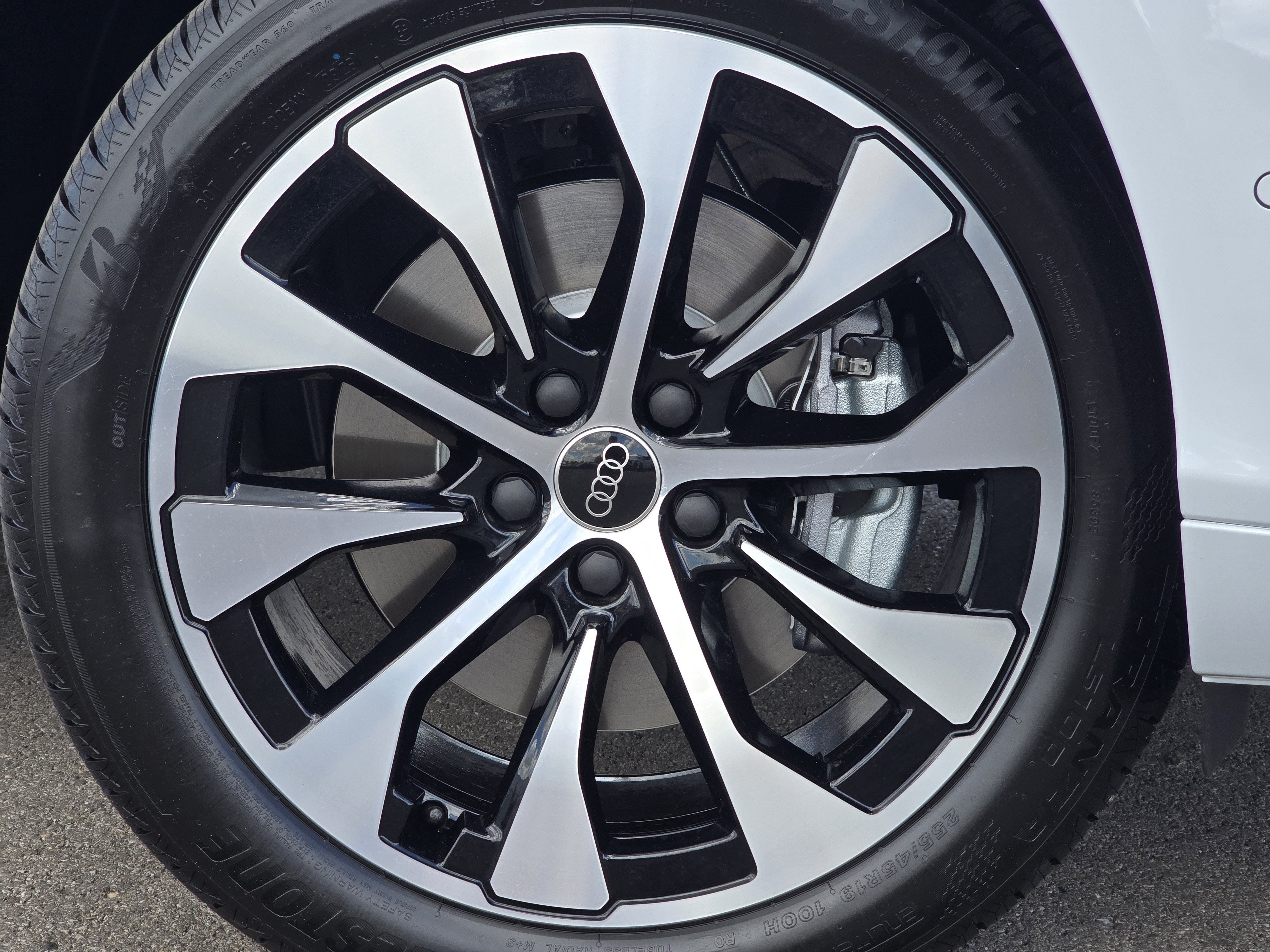 New 2026 Audi Q3 quattro 2.0T AWD/4WD image 16