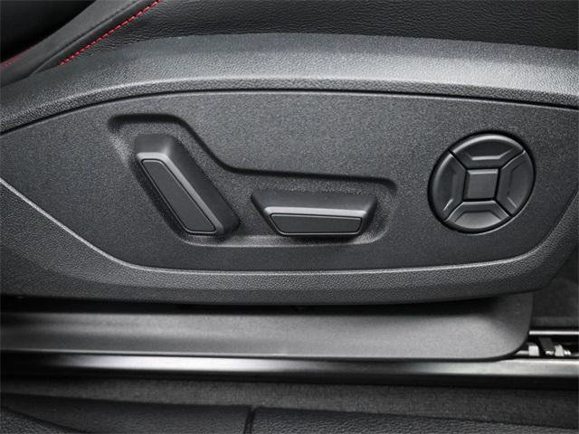 Certified 2025 Audi Q3 2.0T Premium Plus image 36