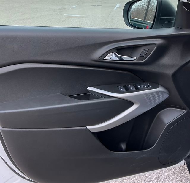 Used 2024 Chevrolet Trax LS image 5