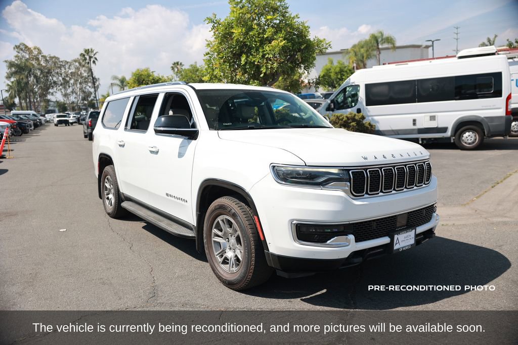 Used 2023 Jeep Wagoneer L 4WD w/ Rear Seat Video Group 1 image 8