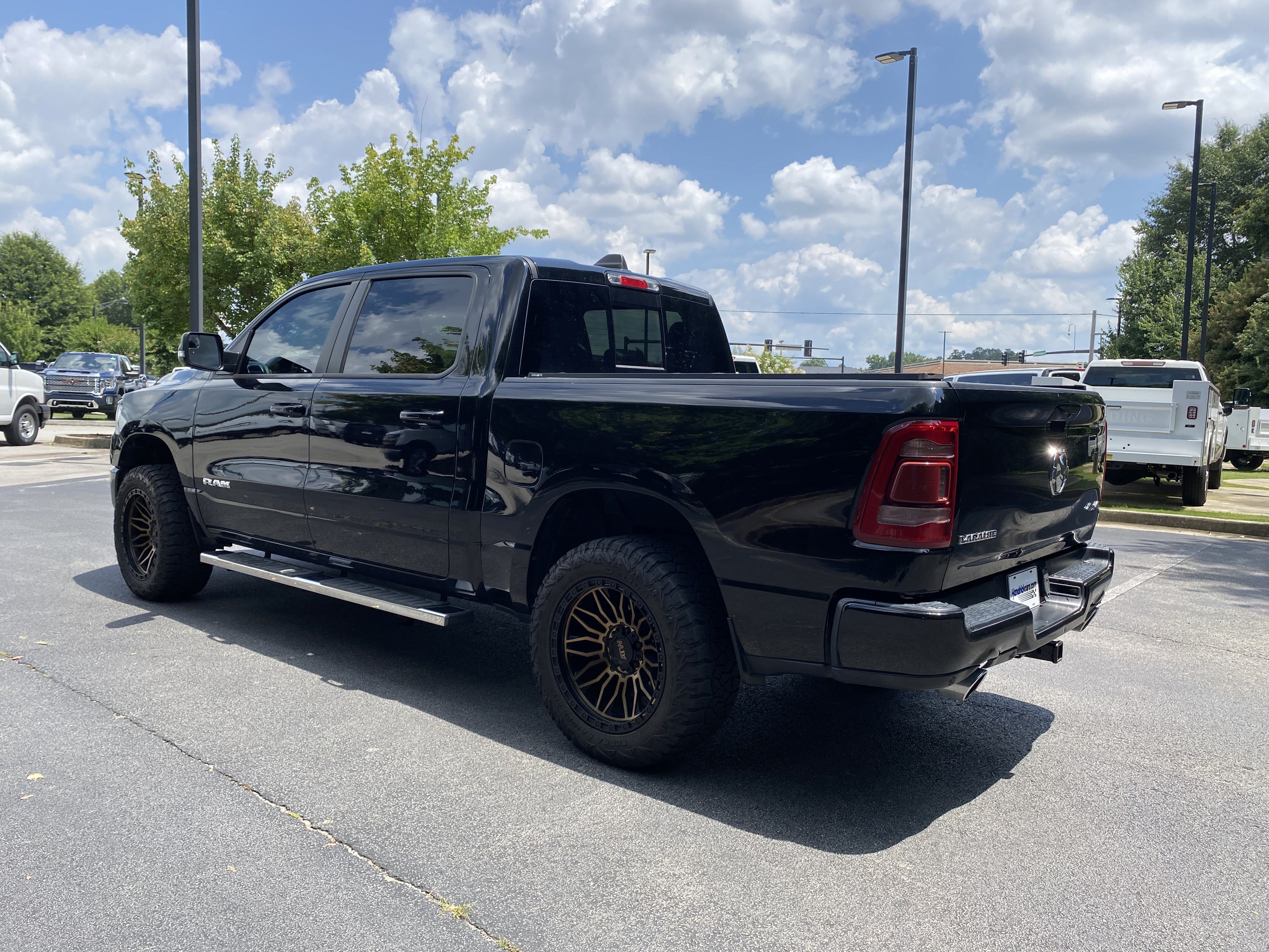Used 2023 RAM 1500 Laramie AWD/4WD image 7