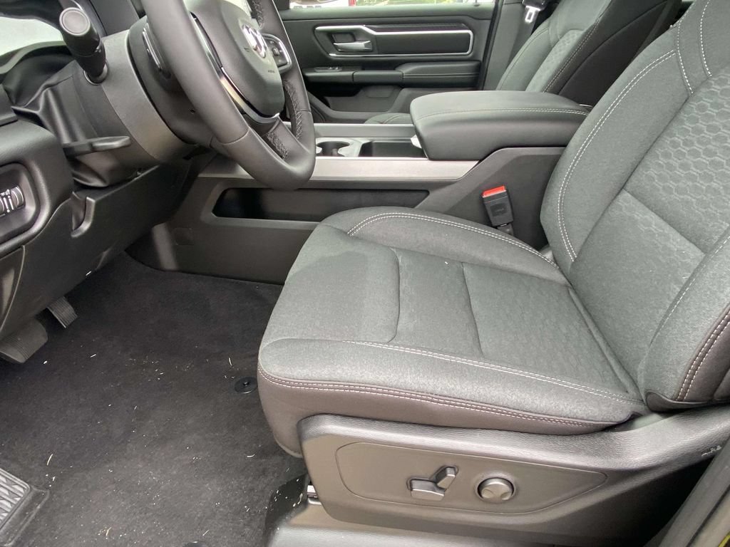 New 2026 RAM 1500 Big Horn AWD/4WD image 13