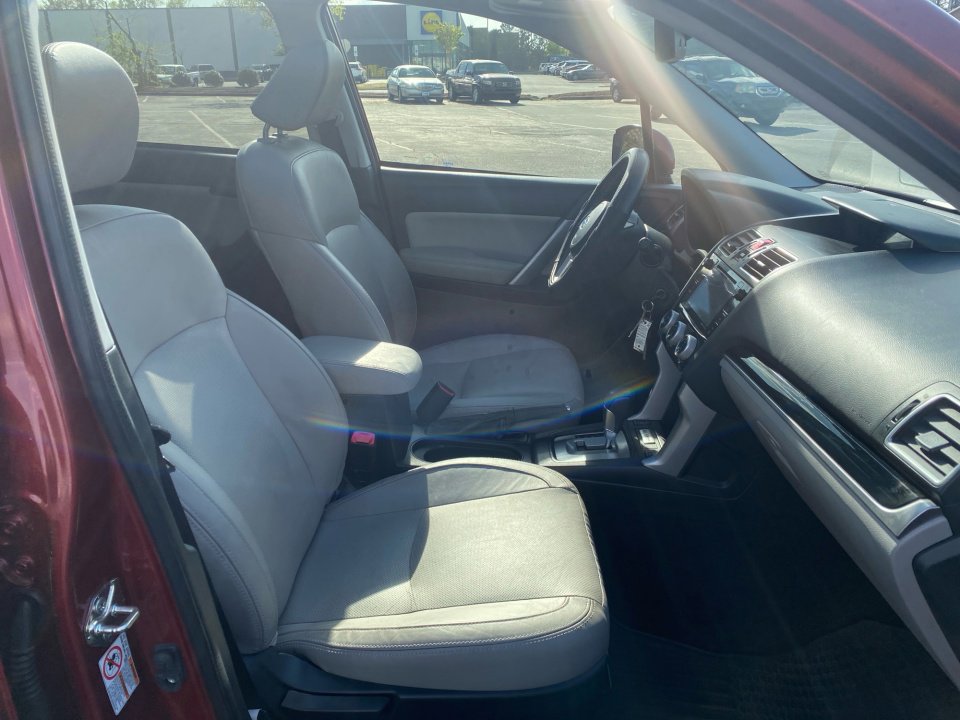 Used 2017 Subaru Forester 2.5i Limited image 32