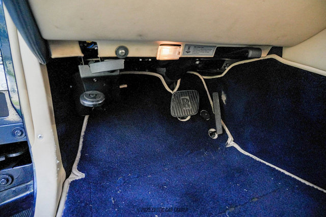 Used 1996 Rolls-Royce Silver Dawn image 30