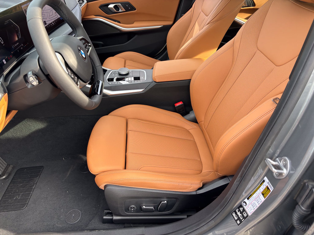 New 2026 BMW 330i xDrive Sedan w/ Premium Package AWD/4WD image 14