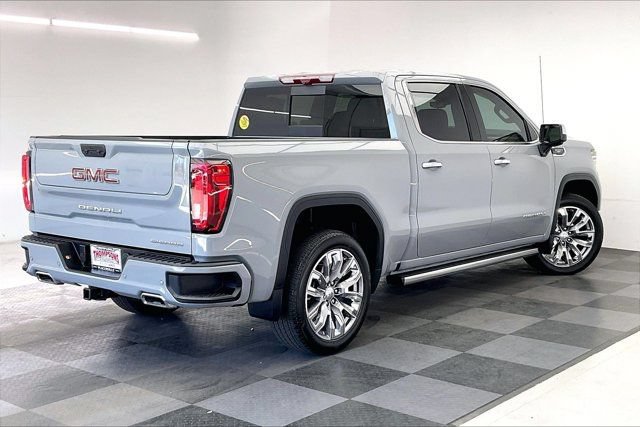 Used 2025 GMC Sierra 1500 Denali w/ Denali Reserve Package AWD/4WD image 13