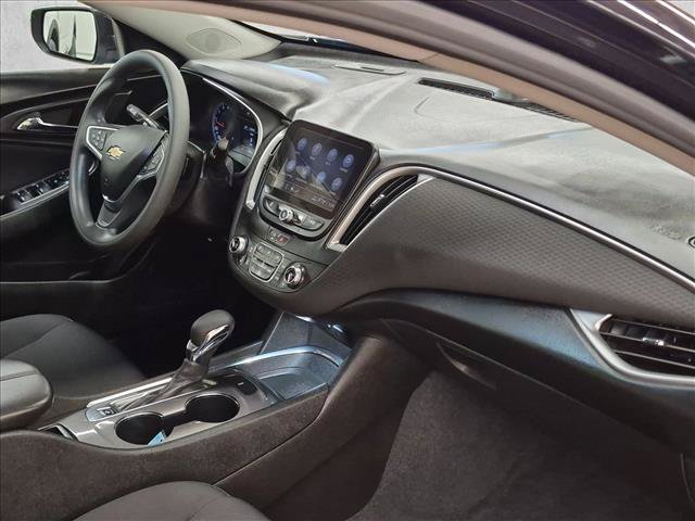 Used 2023 Chevrolet Malibu LT FWD image 21