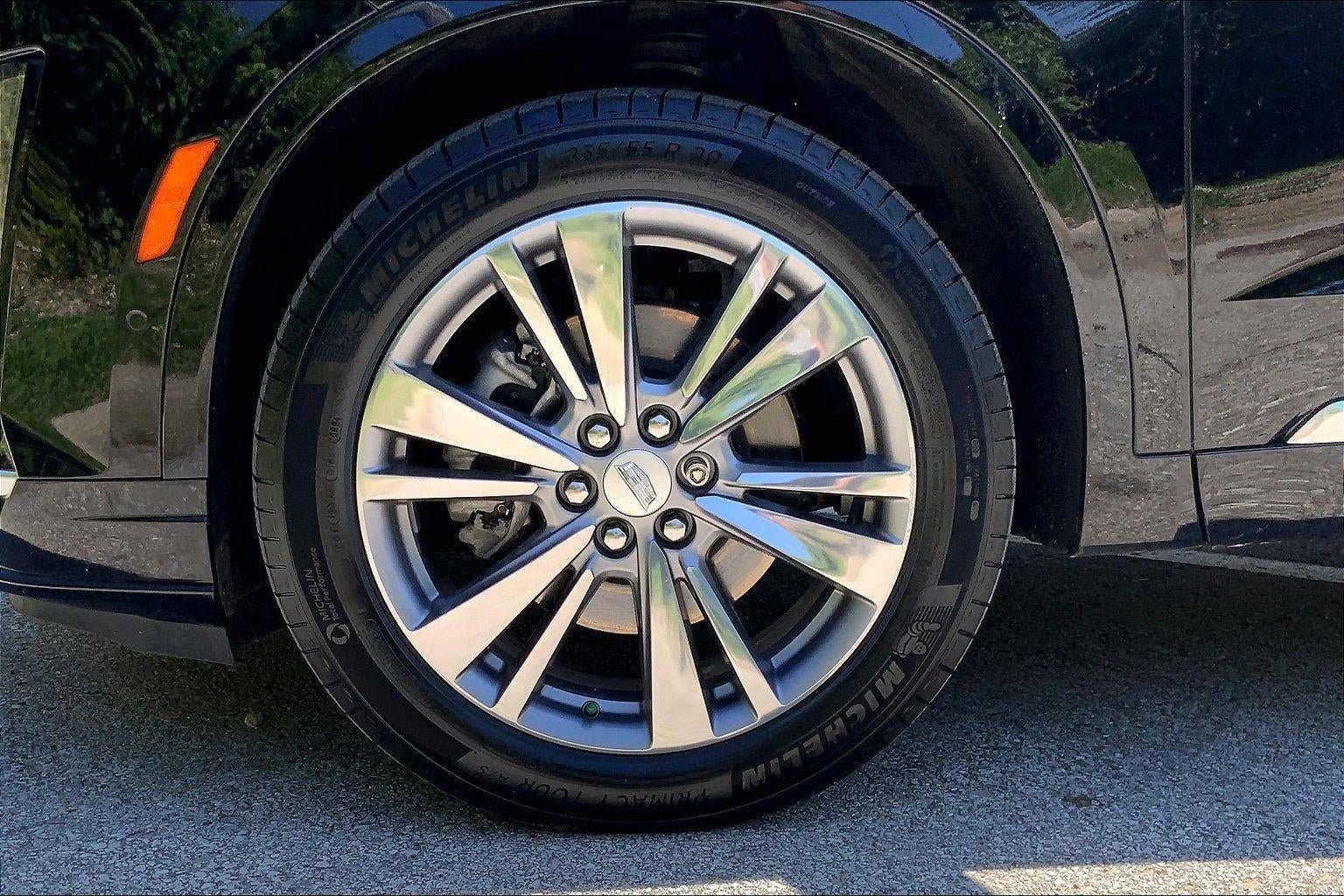Certified 2025 Cadillac XT6 Premium Luxury w/ Platinum Package AWD/4WD image 9