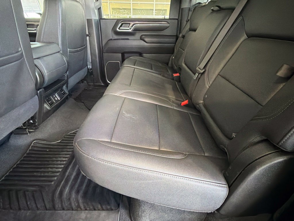 Used 2024 Chevrolet Silverado 2500 LTZ AWD/4WD image 32