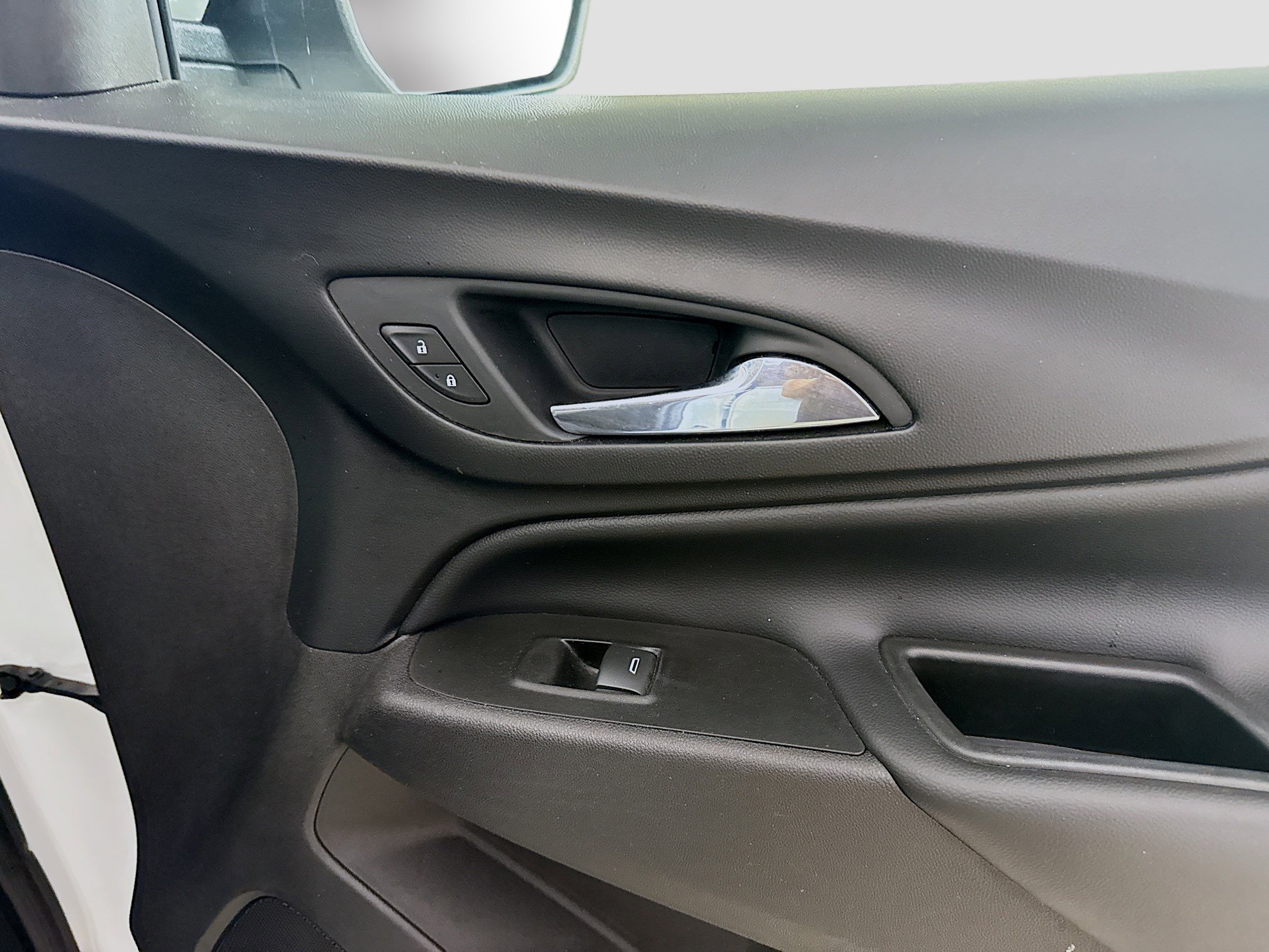 Used 2018 Chevrolet Equinox LT w/ Sun & Infotainment Package FWD image 31