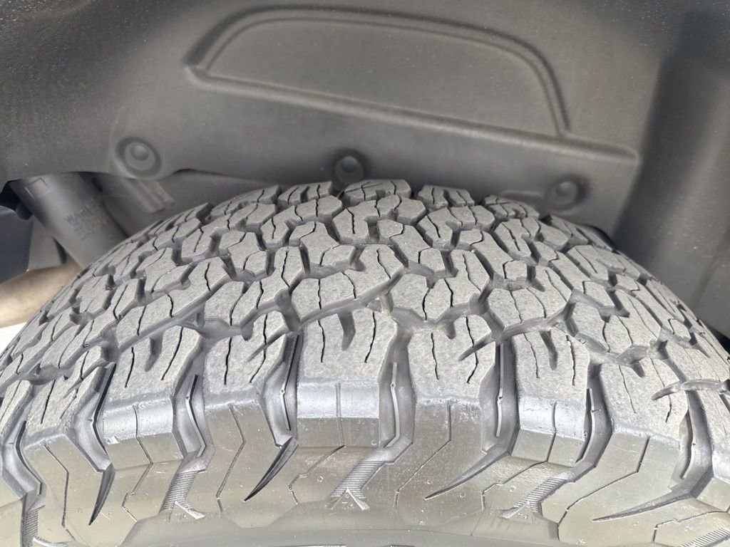 Certified 2023 Jeep Wrangler Unlimited Rubicon 4xe w/ Steel Bumper Group image 13