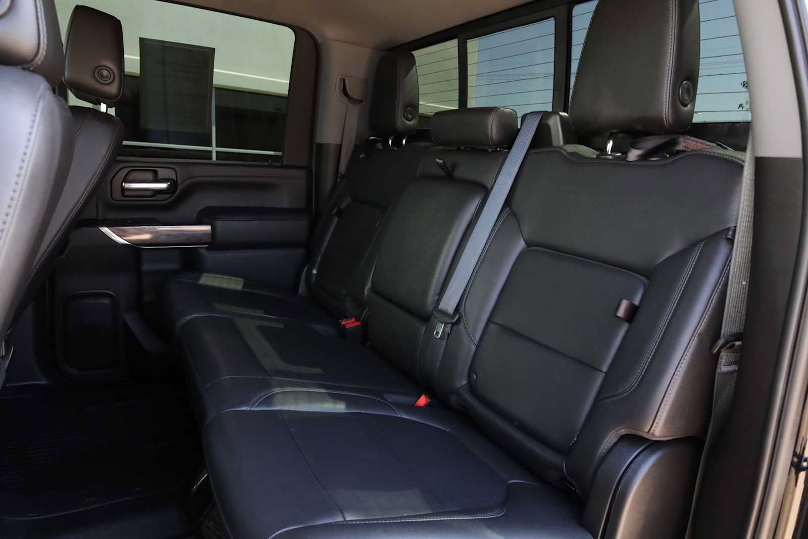 Used 2021 Chevrolet Silverado 2500 LTZ w/ LTZ Plus Package AWD/4WD image 37