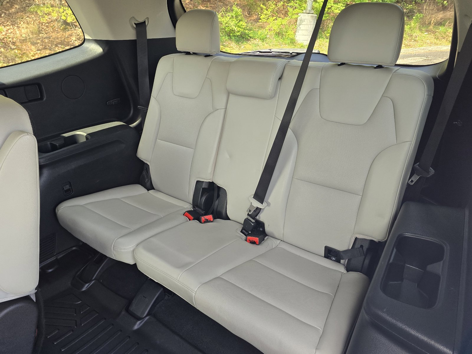 Used 2021 Kia Telluride EX w/ EX Premium Package image 10