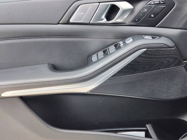 Used 2022 BMW X7 xDrive40i w/ Executive Package image 24