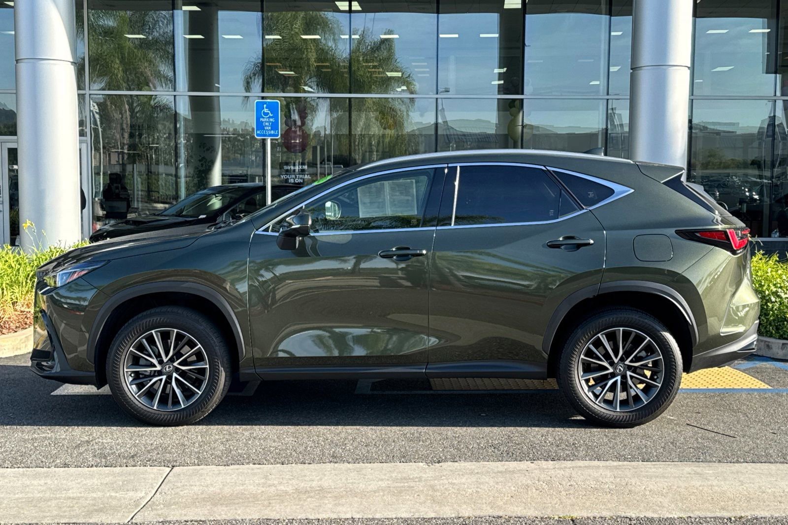 Used 2023 Lexus NX 250 FWD image 7