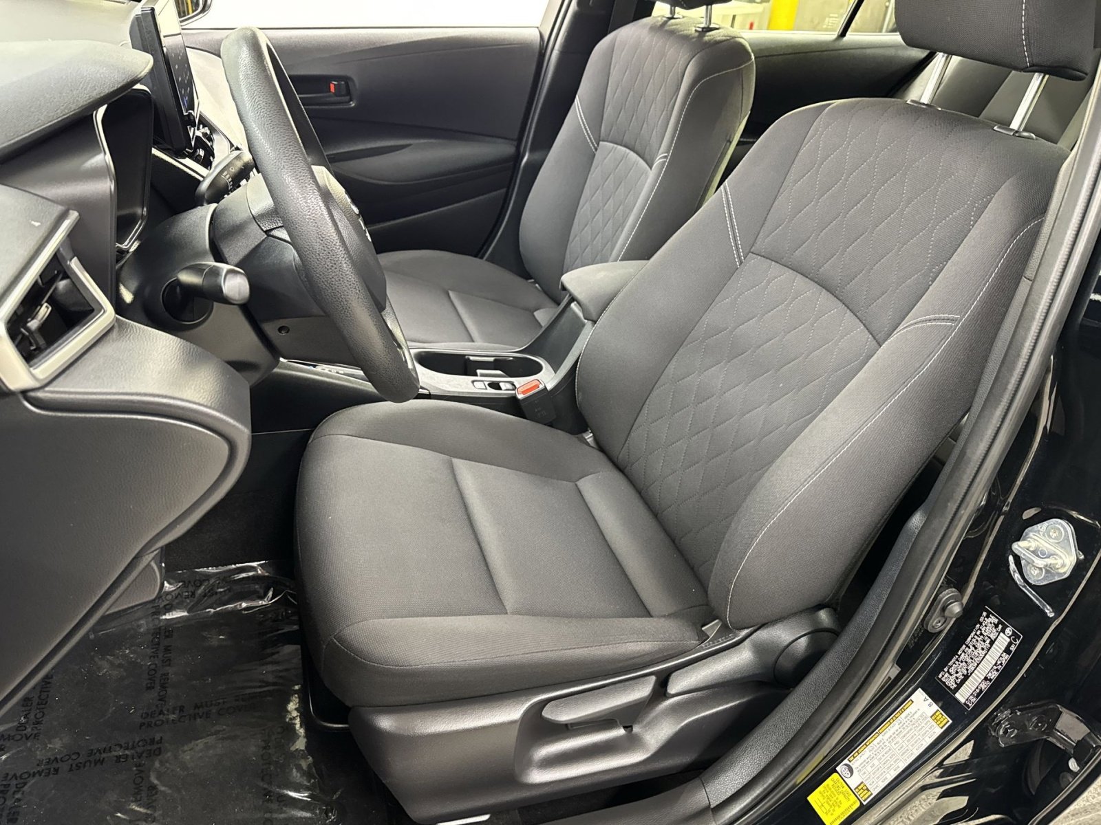 Used 2025 Toyota Corolla LE image 25