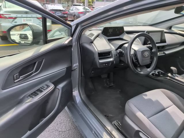 Certified 2024 Toyota Prius LE FWD image 10