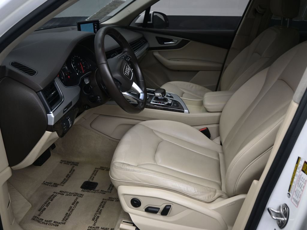Used 2019 Audi Q7 2.0T Premium w/ Convenience Package image 11