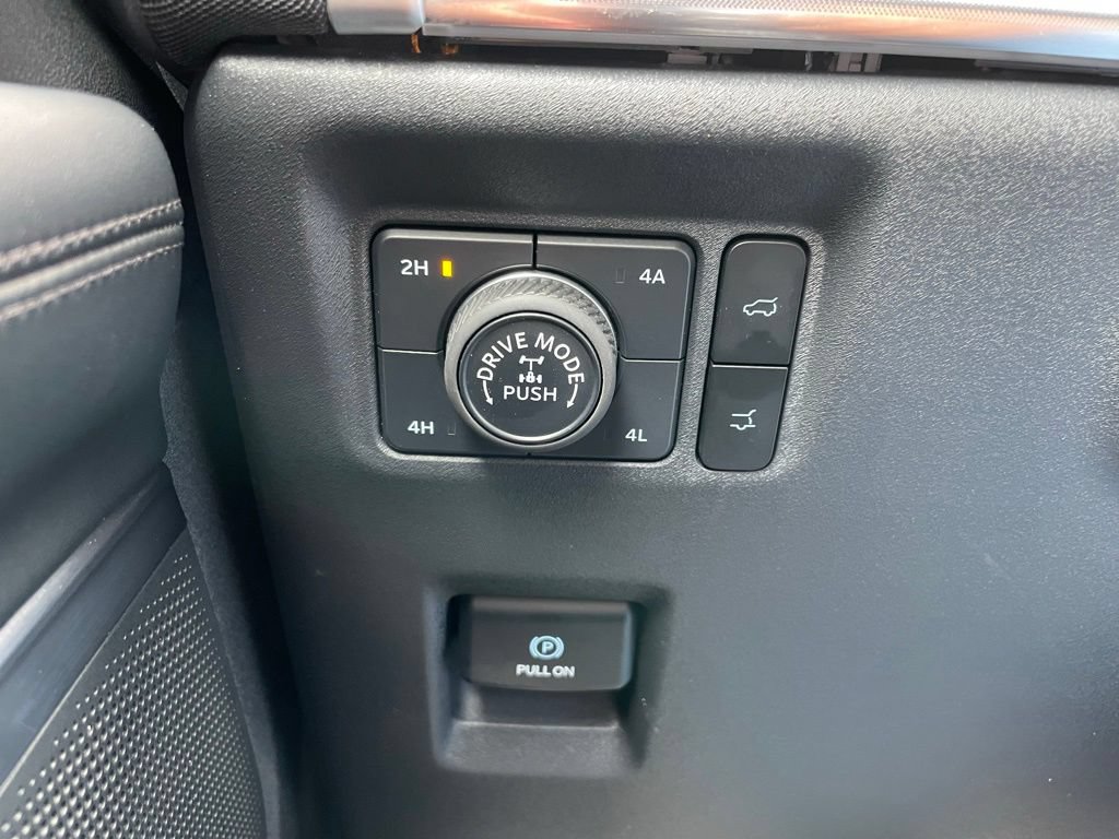 Used 2025 Ford Expedition Tremor AWD/4WD image 55