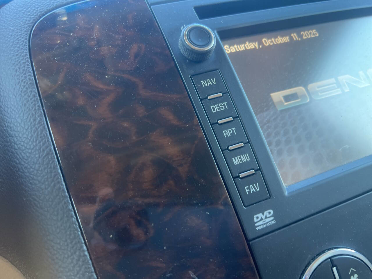 Used 2012 GMC Yukon Denali image 17