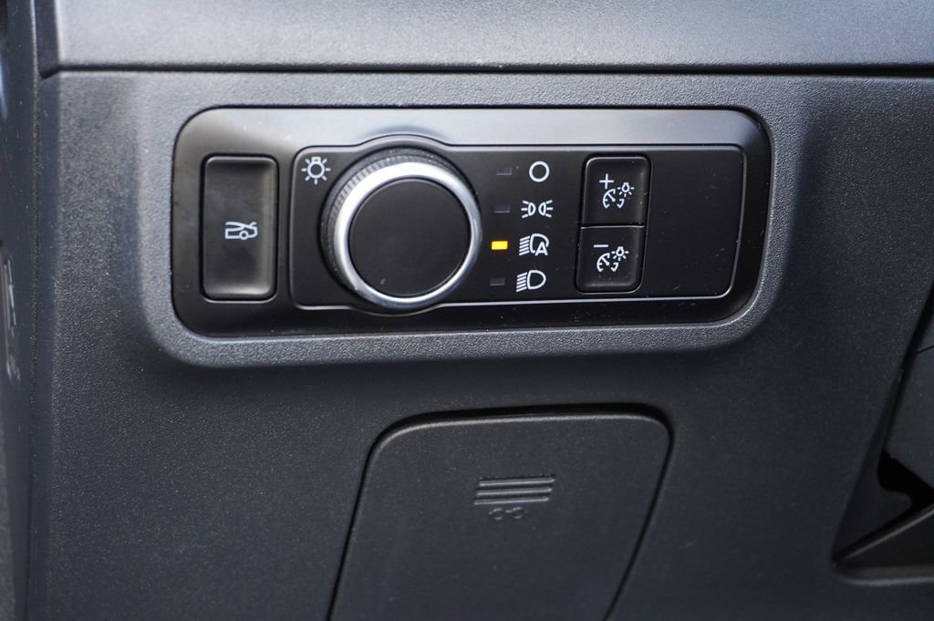 Used 2025 Ford Mustang Convertible image 19