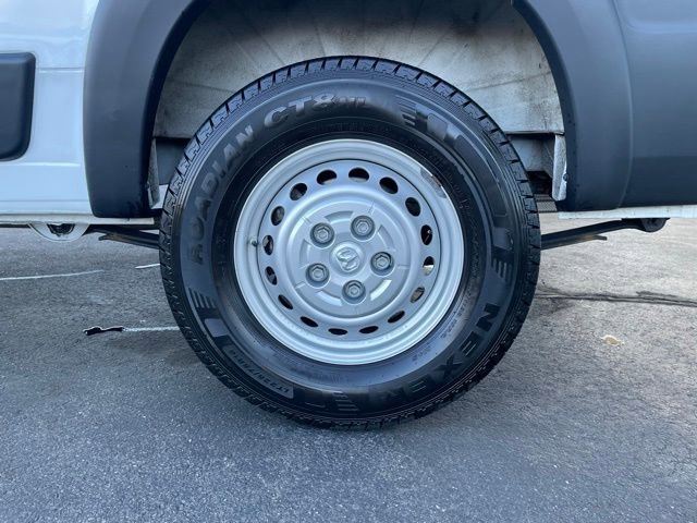 Used 2024 RAM ProMaster 2500 w/ Convenience Group image 26