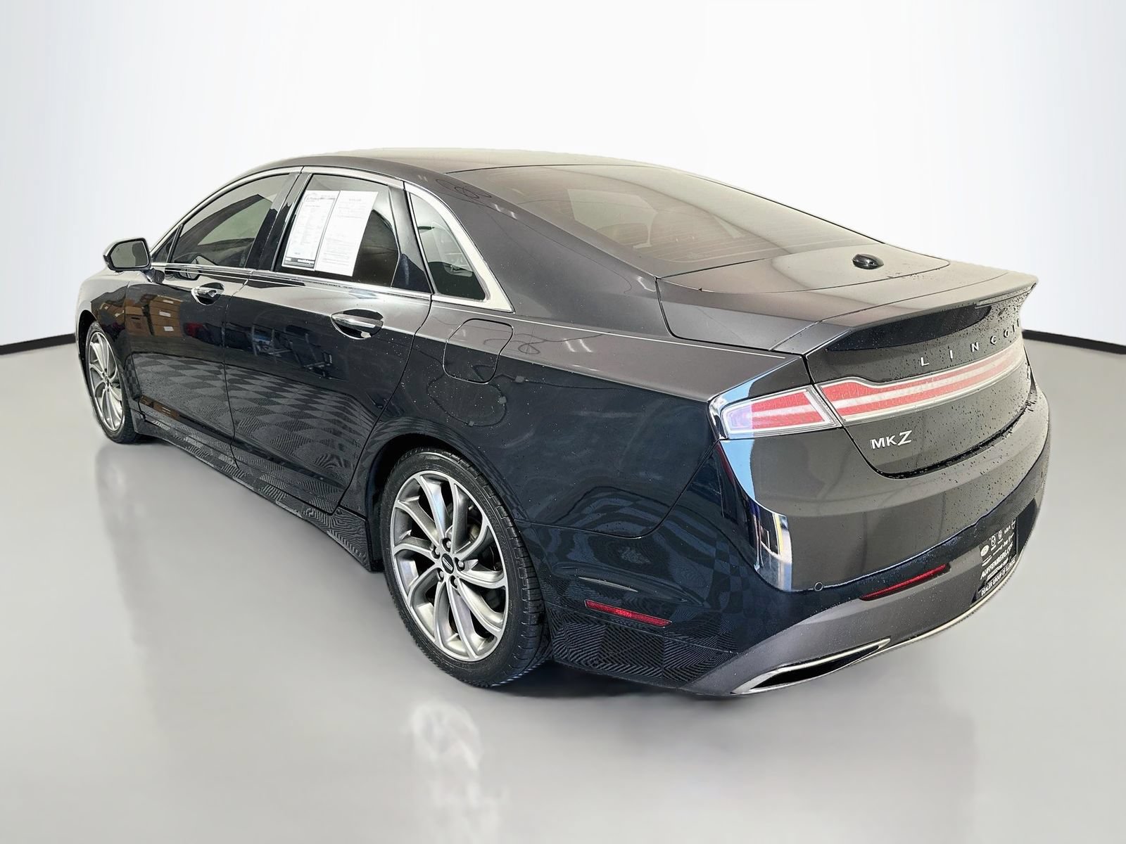 Used 2019 Lincoln MKZ Reserve w/ Reserve Plus Package FWD image 5