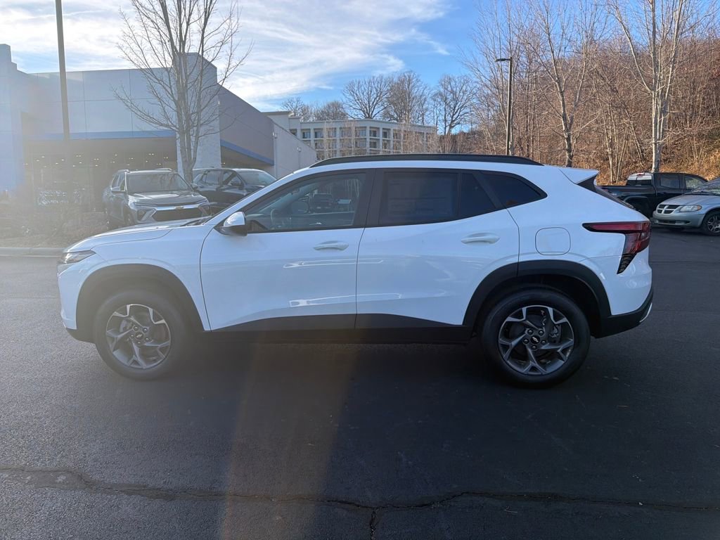 New 2025 Chevrolet Trax LT w/ LT Convenience Package image 7