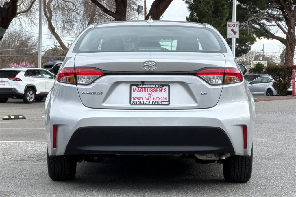 Certified 2025 Toyota Corolla LE image 4