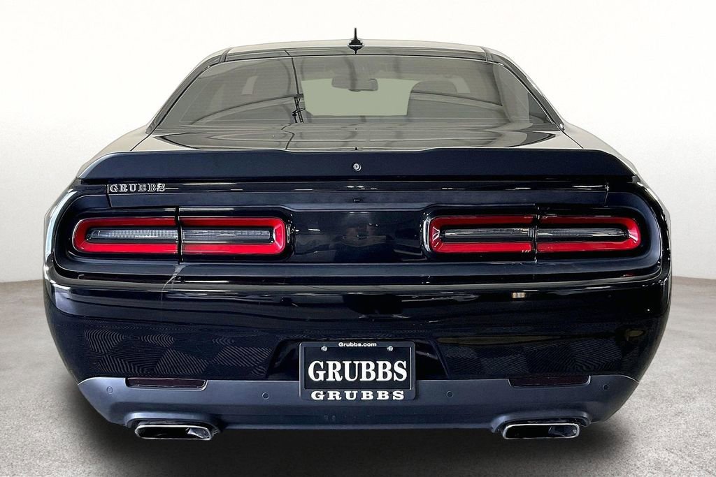 Used 2018 Dodge Challenger R/T Scat Pack RWD image 5