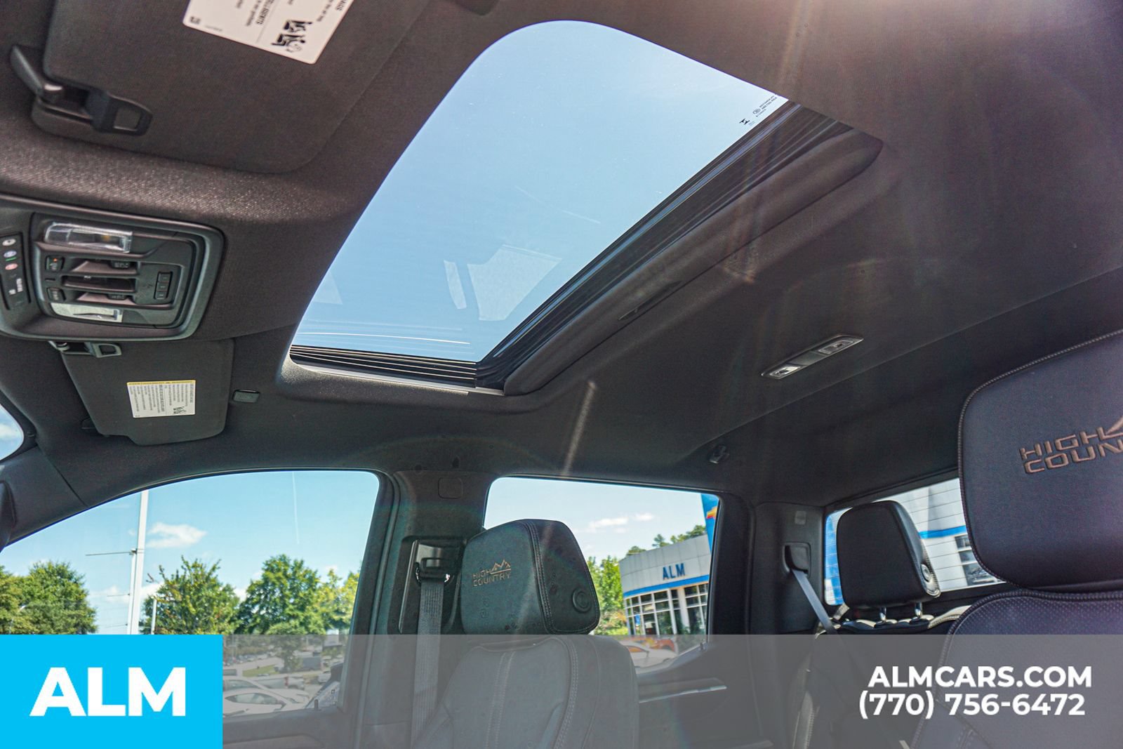 Used 2023 Chevrolet Silverado 1500 High Country w/ High Country Premium Package AWD/4WD image 38