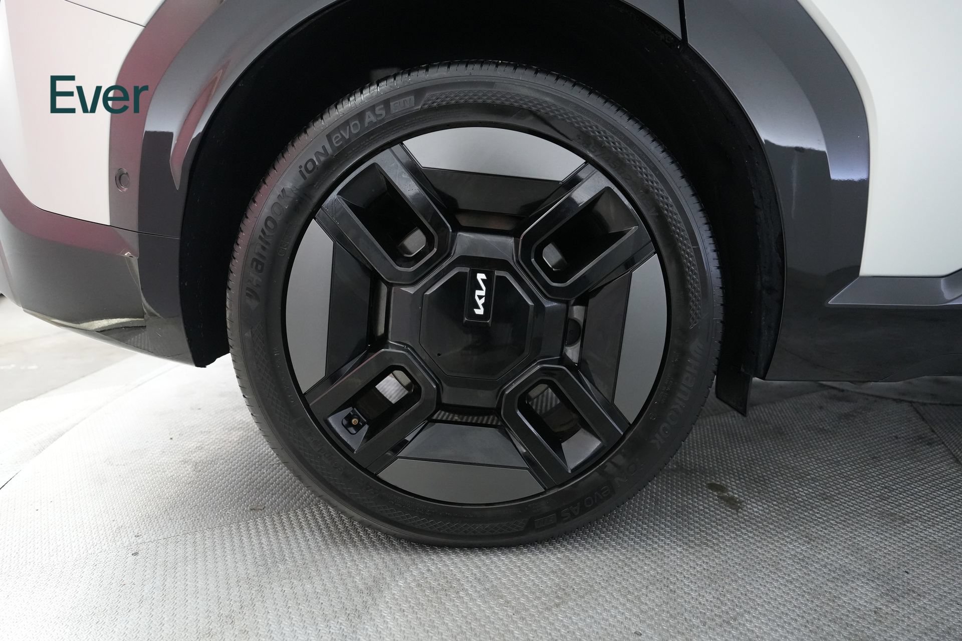 Used 2024 Kia EV9 GT-Line AWD/4WD image 21