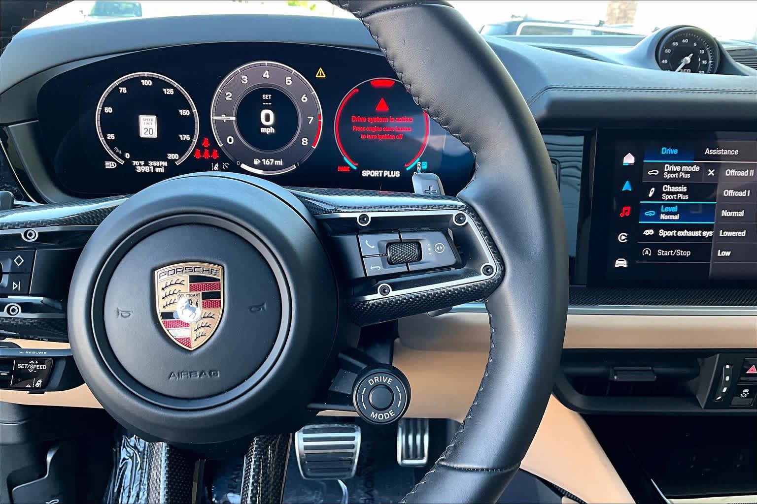 Used 2025 Porsche Cayenne GTS AWD/4WD image 25