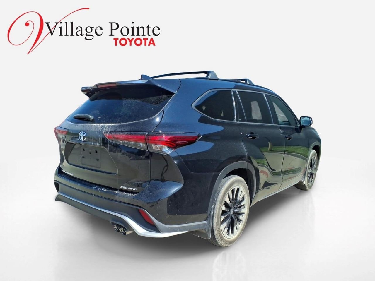 Used 2023 Toyota Highlander XSE AWD/4WD image 4