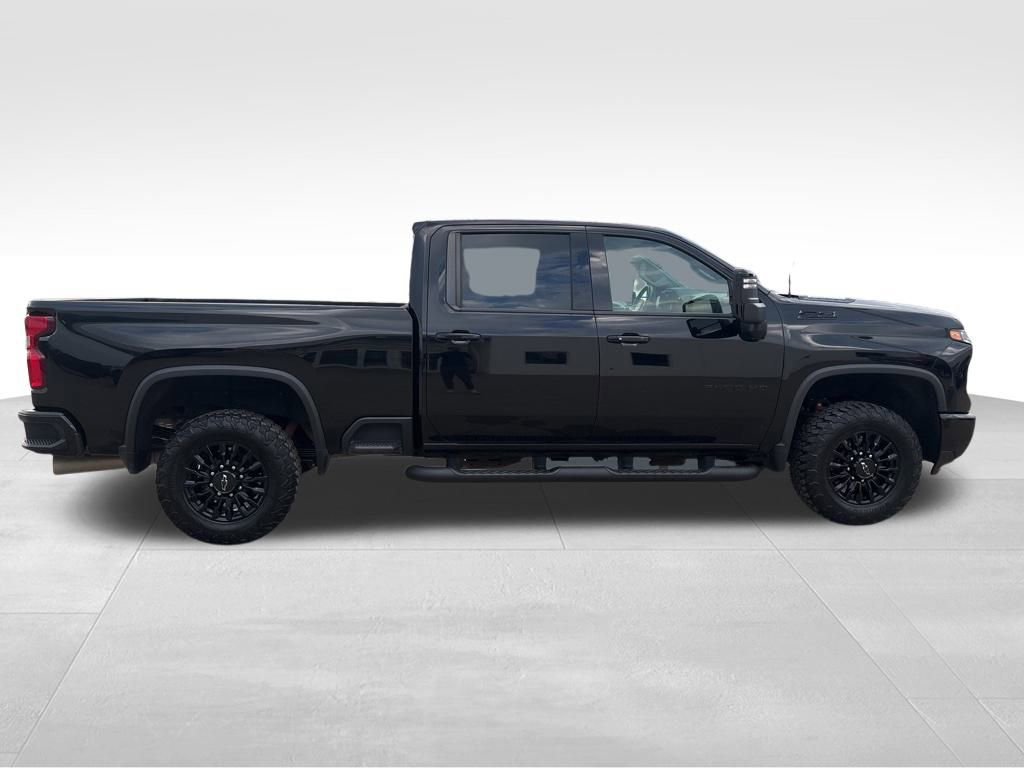 Used 2024 Chevrolet Silverado 2500 LTZ w/ LTZ Plus Package image 8