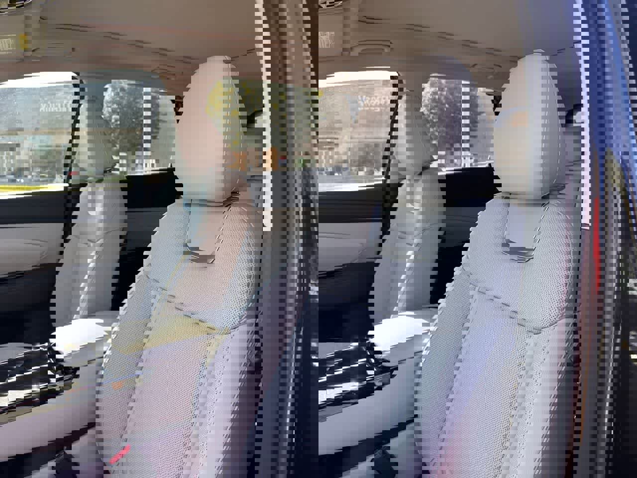 New 2026 Hyundai Tucson Limited image 16