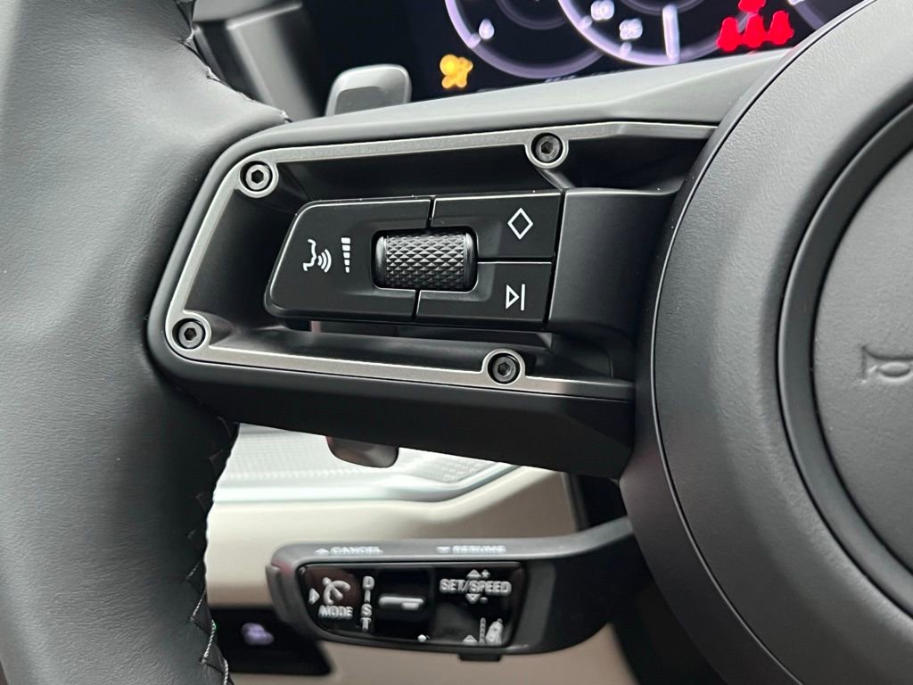 New 2026 Porsche Cayenne S image 9