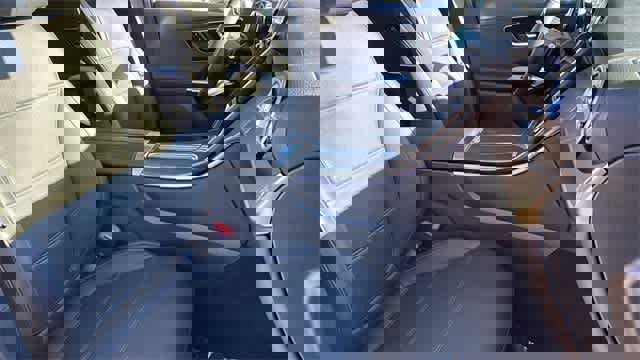 Certified 2025 Mercedes-Benz GLC 300 GLC 300 image 34