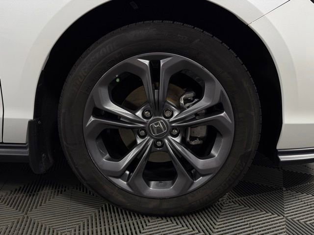 Used 2023 Honda Accord EX image 11