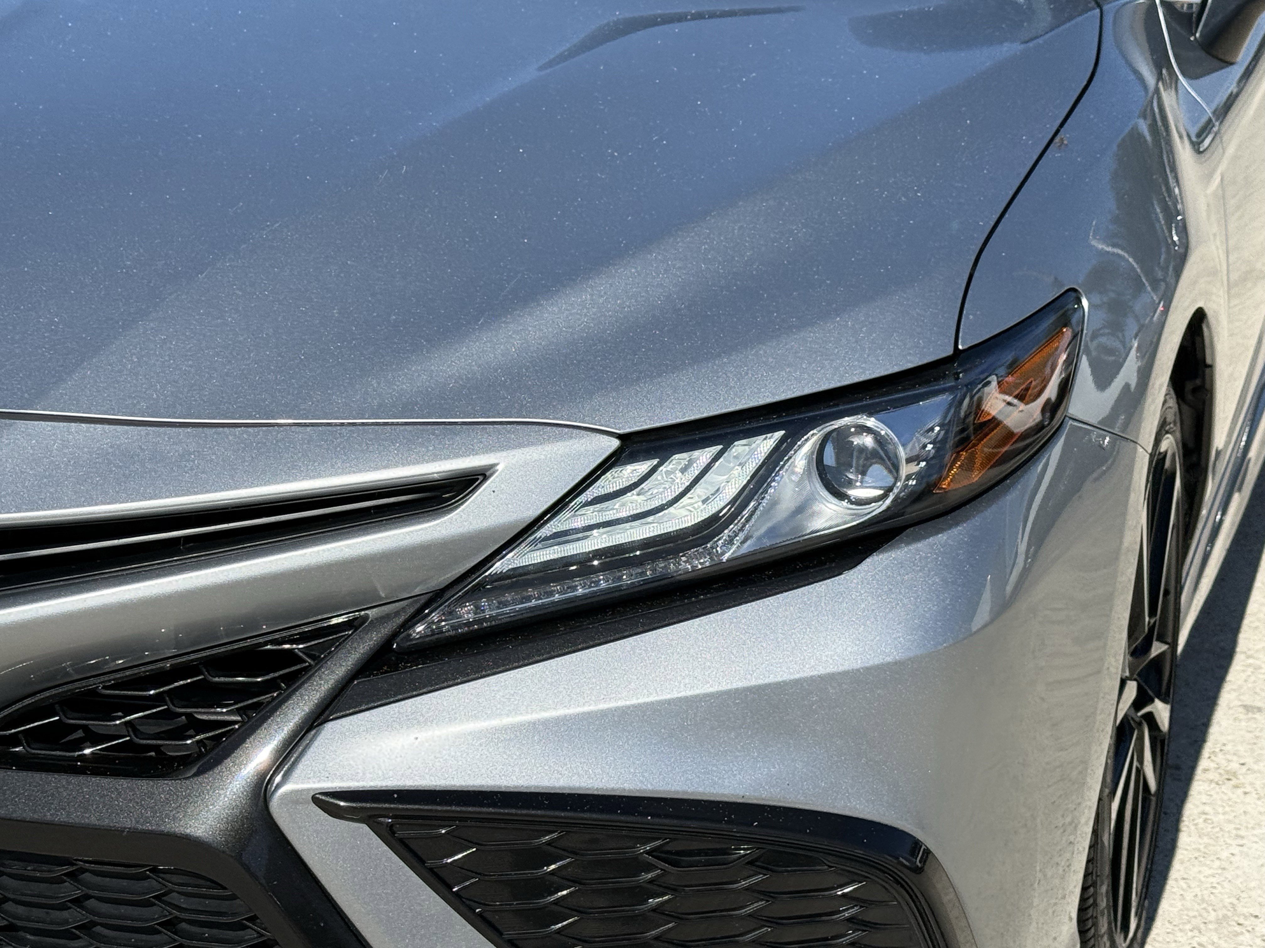 Used 2023 Toyota Camry XSE image 11