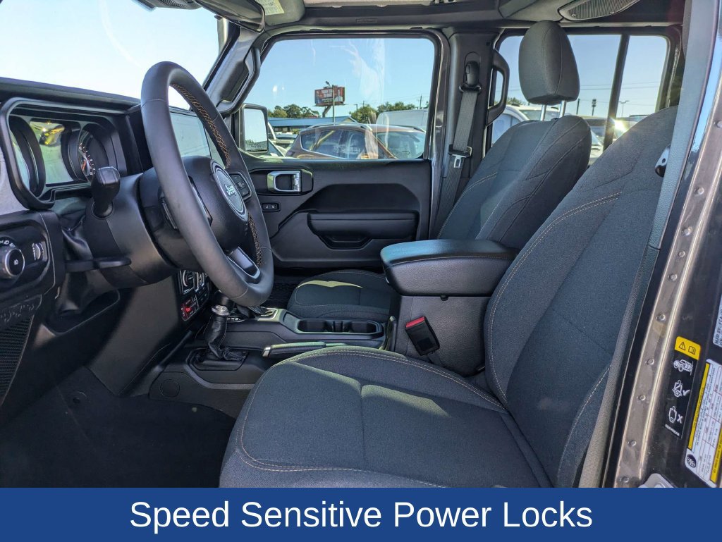 Used 2024 Jeep Wrangler Unlimited Sport AWD/4WD image 15
