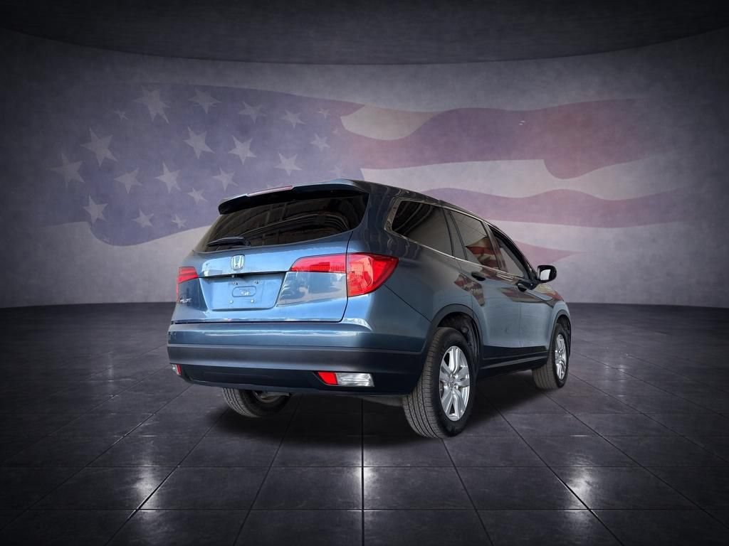 Used 2017 Honda Pilot LX image 5