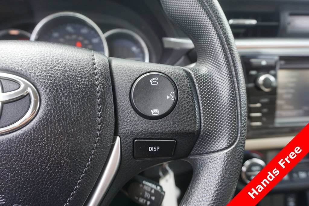 Used 2015 Toyota Corolla LE FWD image 4