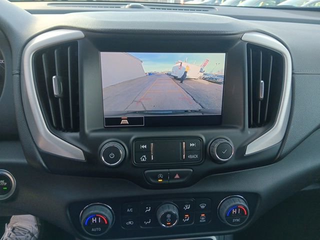 Used 2023 GMC Terrain SLT image 16