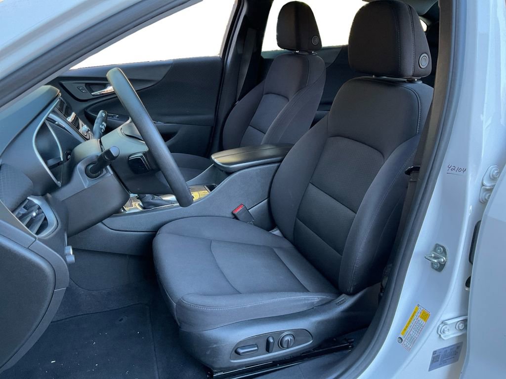 Used 2023 Chevrolet Malibu LT image 26