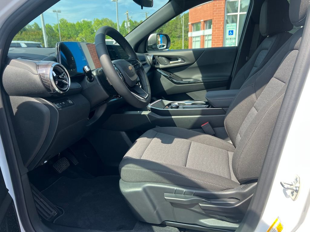 New 2026 Chevrolet Equinox LT FWD image 12