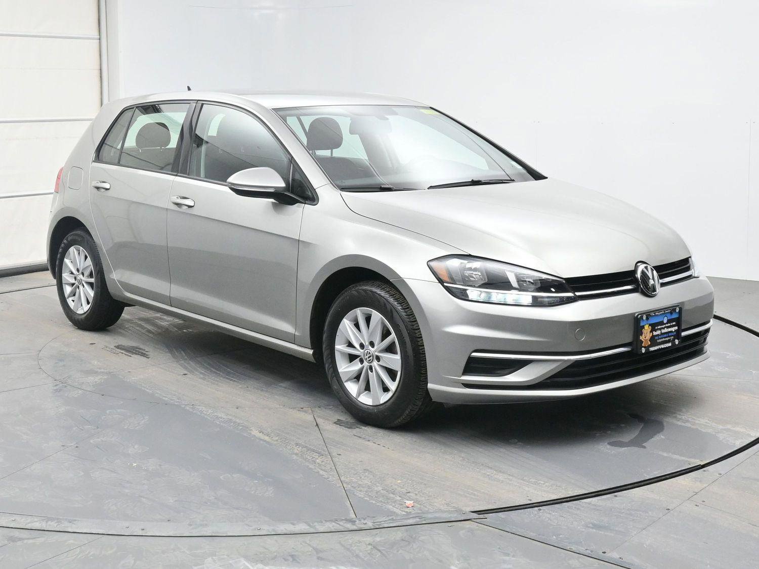 Used 2018 Volkswagen Golf S image 28