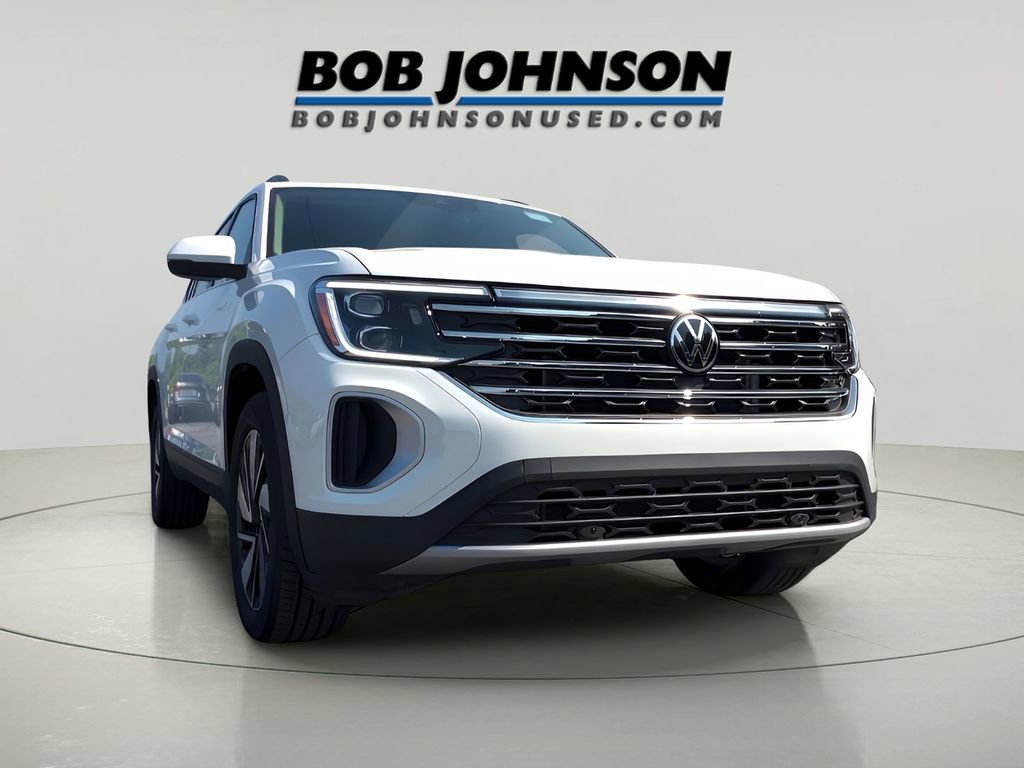 Used 2025 Volkswagen Atlas SE